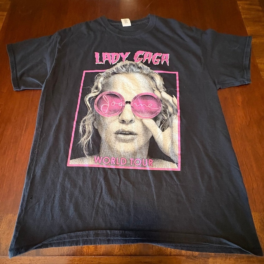 Lady Gaga Joanne World Tour‎ Graphic Tee Pink Glasses Black Large